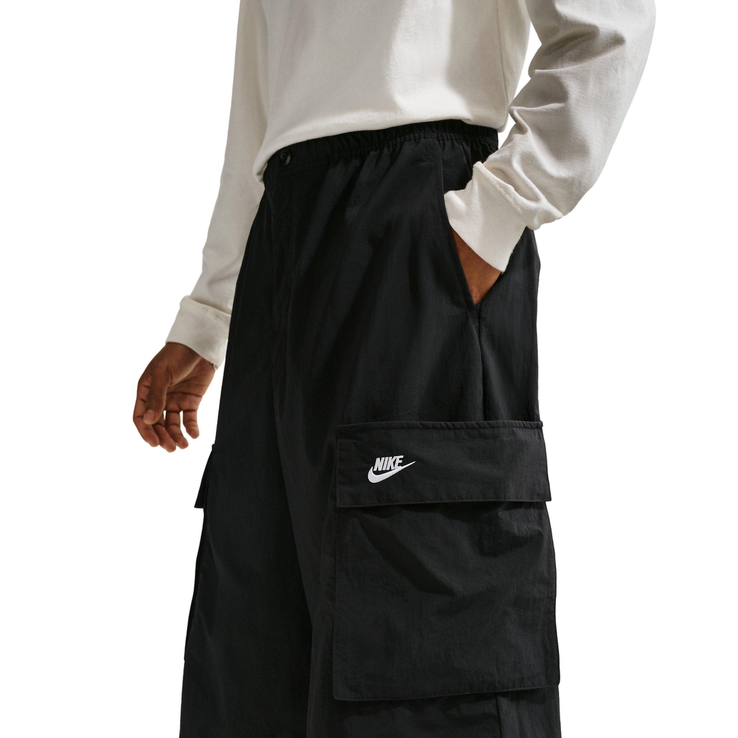 Nike Men's Sportswear Club Oversized Cargo Shorts - BLACK